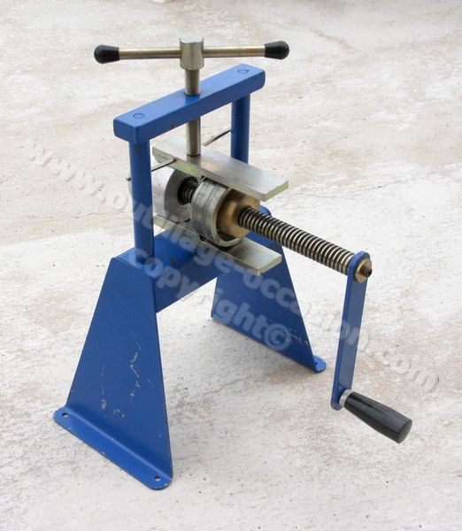 ( *VENDU* ) Evaseur à tuyaux zinc
