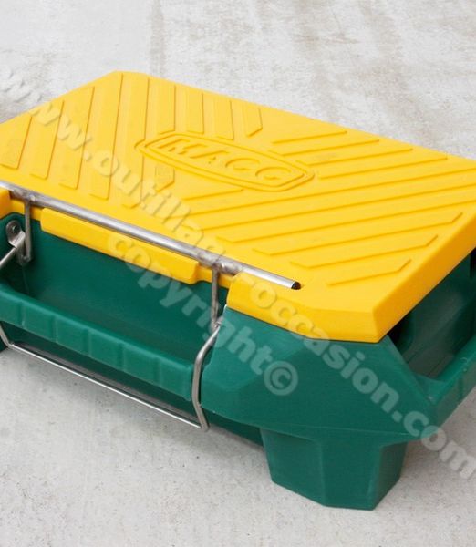 ( *VENDU* ) Caisse à outils MACC MAMBO