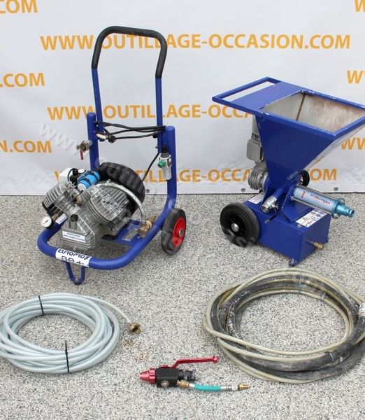 ( *VENDU* ) Machine à projeter EUROPRO PROJECT 4-30+