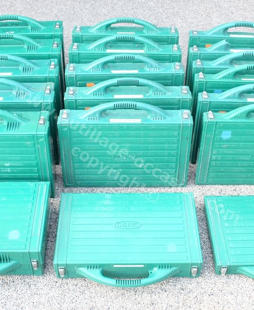 ( *VENDU*ES* ) 19 malettes MACC MODULMAC + contenu + caisse ALBATROS