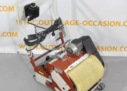 Eponge électrique RAIMONDI BERTA  + batte DOBERMAN + carrelette RUBI TX900N