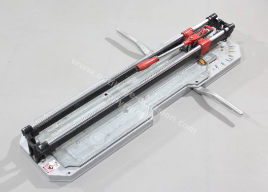 Eponge électrique RAIMONDI BERTA  + batte DOBERMAN + carrelette RUBI TX900N