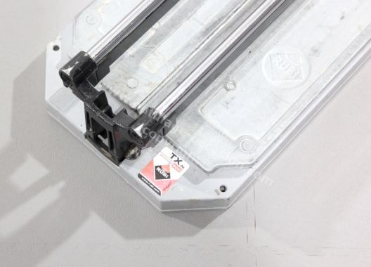 Eponge électrique RAIMONDI BERTA  + batte DOBERMAN + carrelette RUBI TX900N