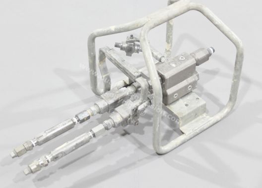 Pulvérisateurs airless GRACO Xtreme X70 + 2 têtes de pompe (*) + manifold MIX