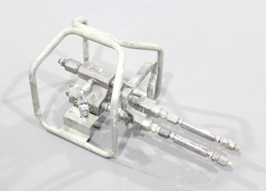 Pulvérisateurs airless GRACO Xtreme X70 + 2 têtes de pompe (*) + manifold MIX