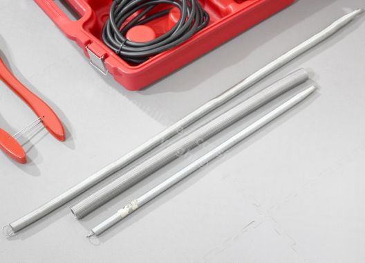 Sertisseuse VIRAX P30+ + 4 mâchoires TH + calibreurs + coupe tube diam.63 + ressorts