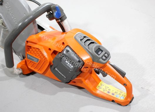 Découpeuse à batterie HUSQVARNA K540i + accessoires