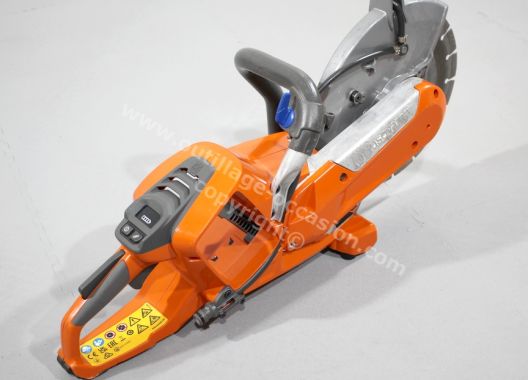 Découpeuse à batterie HUSQVARNA K540i + accessoires