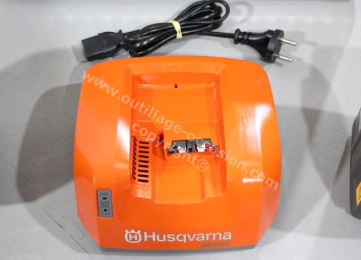 Découpeuse à batterie HUSQVARNA K540i + accessoires