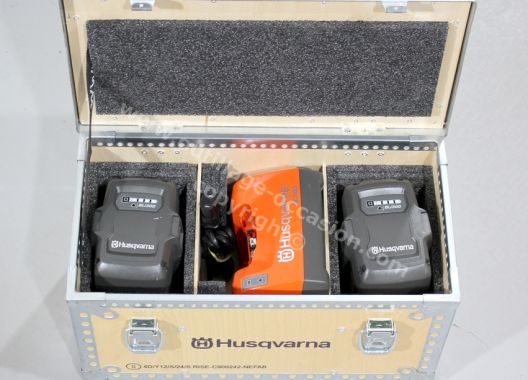 Découpeuse à batterie HUSQVARNA K540i + accessoires