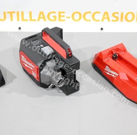 MILWAUKEE - Aiguille vibrante MXF Solo + batterie MX FUEL 6Ah MXF XC406 + chargeur MX FUEL MXF C