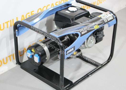 Treuil RUNPOTEC CW 800E avec chariot + groupe électrogène SDMO 4500 PERFORM