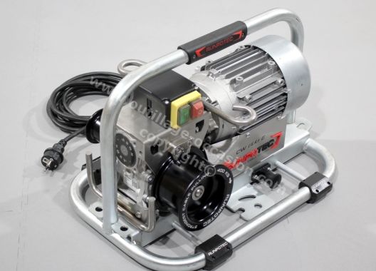 Treuil RUNPOTEC CW 800E avec chariot + groupe électrogène SDMO 4500 PERFORM