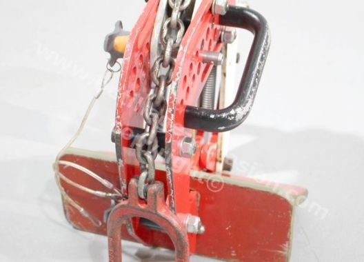 2 pinces de levage pour panneau de bardage / sandwich CARL STAHL 30-120mm