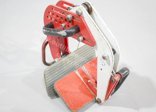 2 pinces de levage pour panneau de bardage / sandwich CARL STAHL 30-120mm