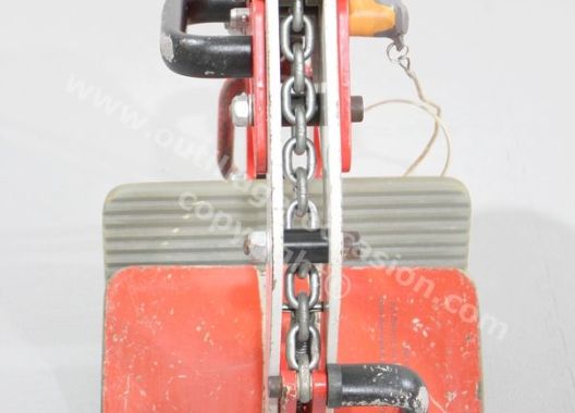 2 pinces de levage pour panneau de bardage / sandwich CARL STAHL 30-120mm