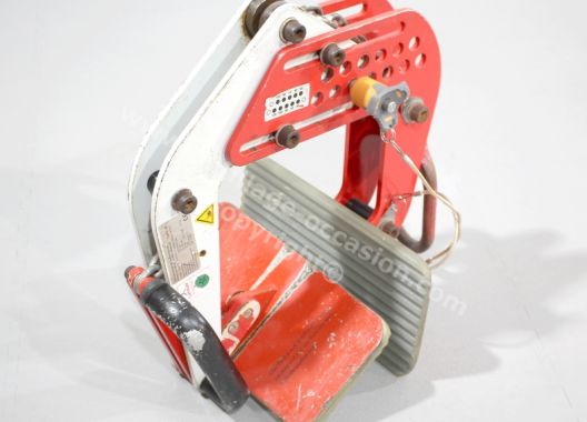 2 pinces de levage pour panneau de bardage / sandwich CARL STAHL 30-120mm