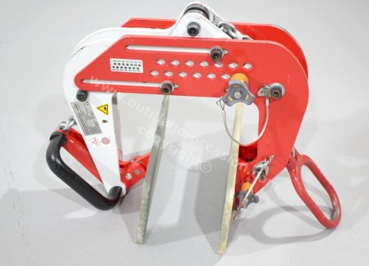 2 pinces de levage pour panneau de bardage / sandwich CARL STAHL 120-240mm