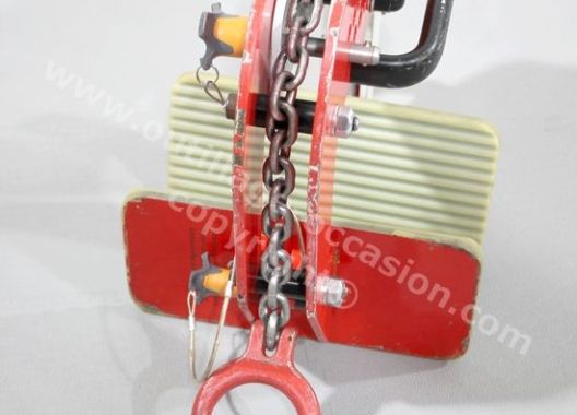2 pinces de levage pour panneau de bardage / sandwich CARL STAHL 120-240mm