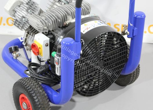 Ensemble EUROPRO / JAFE – sableuse ARENADORA 10L + compresseur E 40 + Aéroréfrigérant
