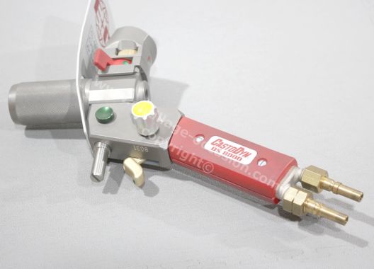 Pistolet de projection thermique oxy-acétylénique CASTOLIN CastoDyn DS 8000